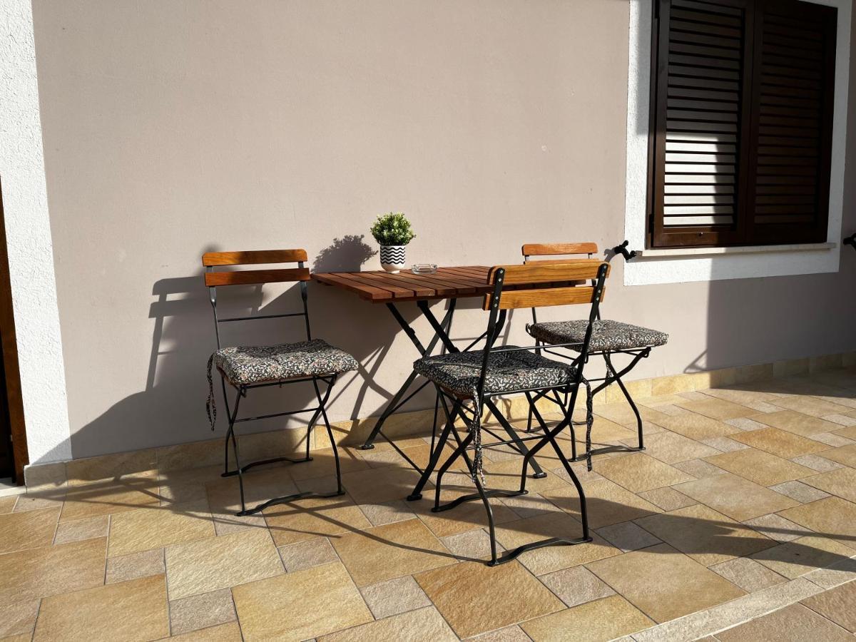 Apartment Lina Zadar Exterior photo